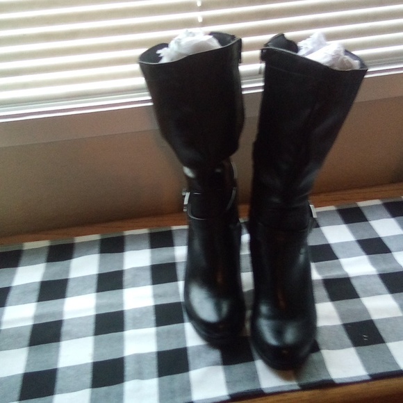 COPY - Shin high slouch black boots - Picture 4 of 11
